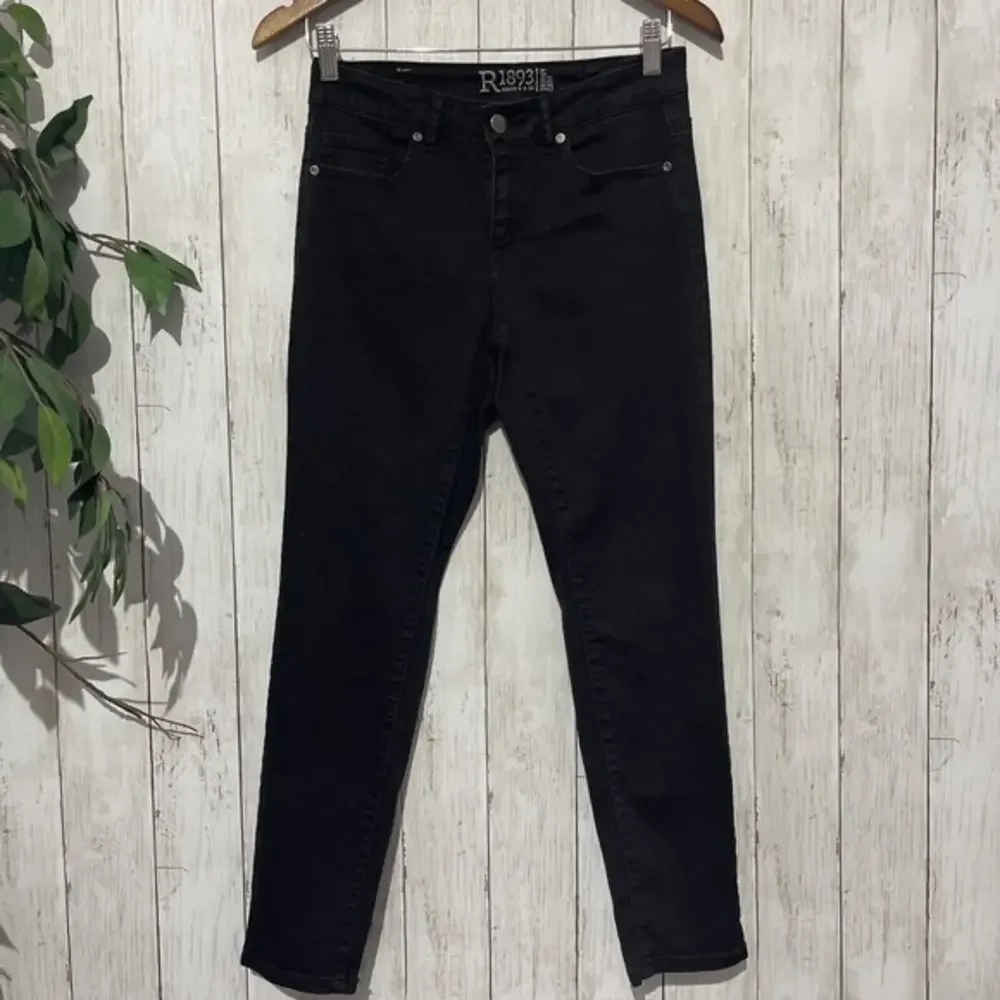 R1893‎ Roebuck & Co Skinny Crop Black Jeans Women Size 6